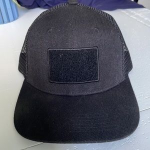 Mammoth tactical patch trucker hat - like new